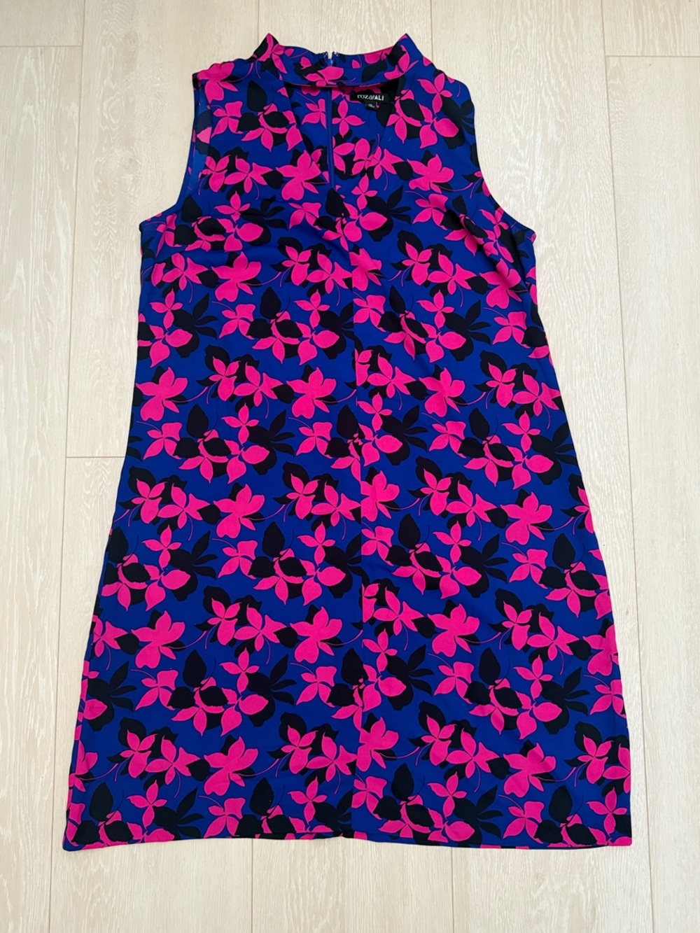 Roz & Ali Navy and Fuchsia Floral Sleeveless Shift Dress